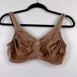 Glamorise brown wire free soft cup lace trimmed bra, size 38D.